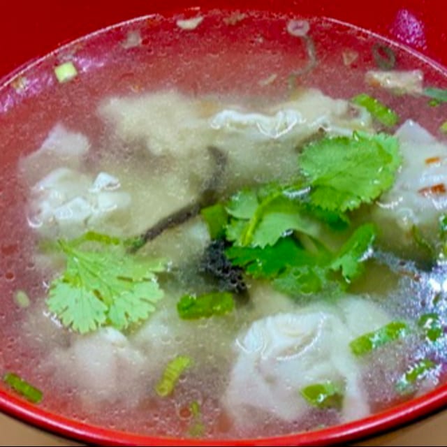 Wonton Soup 雲吞湯.